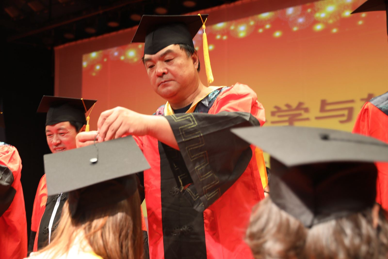 青春韶华 最忆师大丨计算机科学与必赢242net官网隆重举行2019届毕业典礼